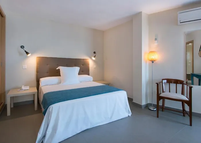 Mainare Playa 4* 푸엔히롤라